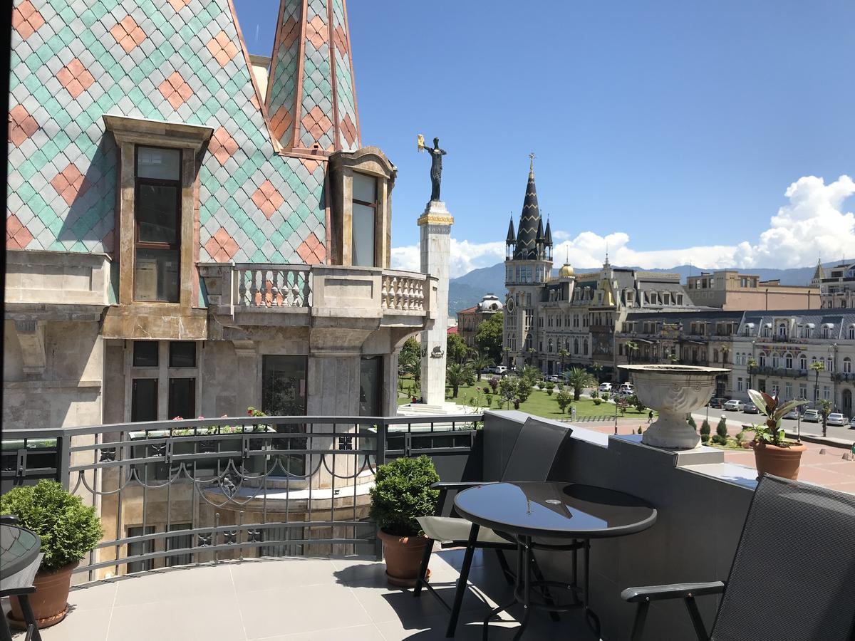 Cozy Studio On Europe Square Μπατούμι Εξωτερικό φωτογραφία